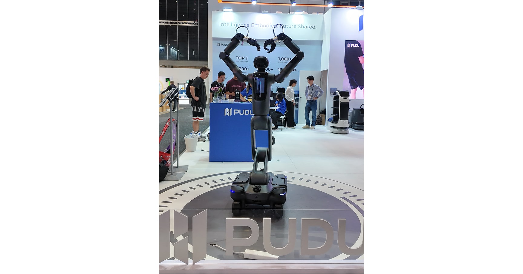 Robô da Pudu em imagem oficial de seu estande na IFA.