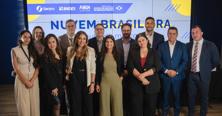 Participantes do encontro sobre a Nuvem Brasileira. Divulgação / Serpro.